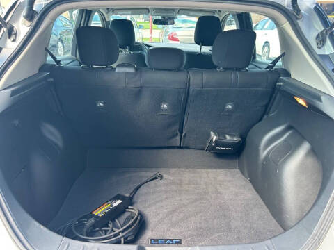 2022 Nissan LEAF S PLUS