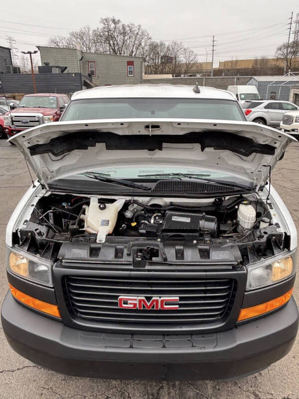 2019 GMC Savana 2500