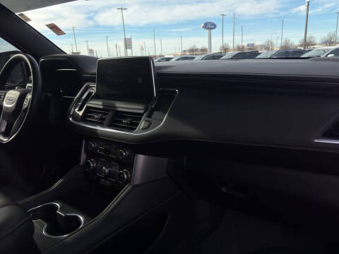 2024 GMC Yukon XL SLT