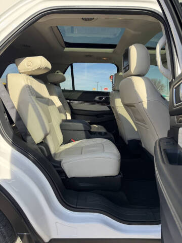 2016 Ford Explorer Platinum