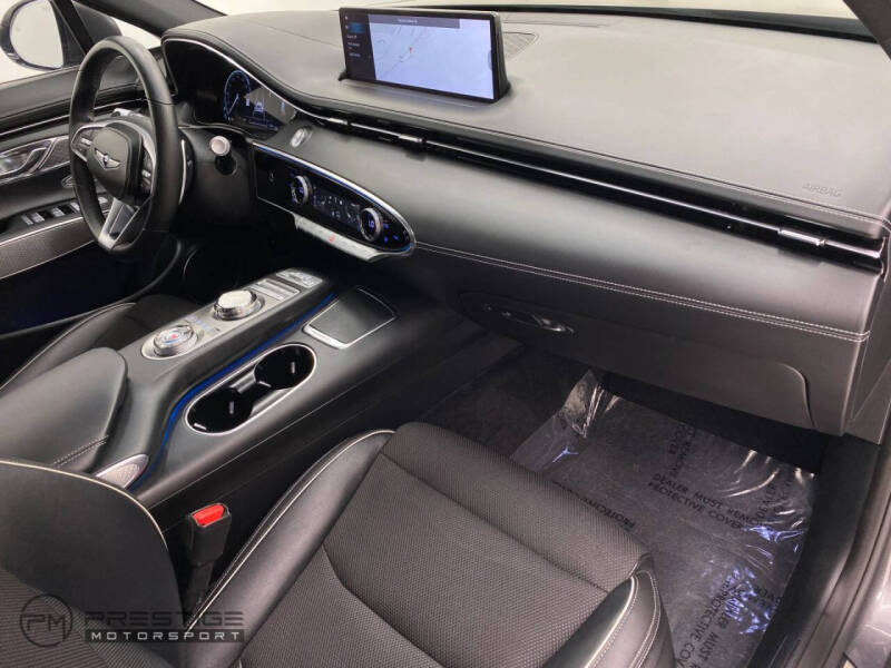 2023 Genesis GV70 2.5T Standard