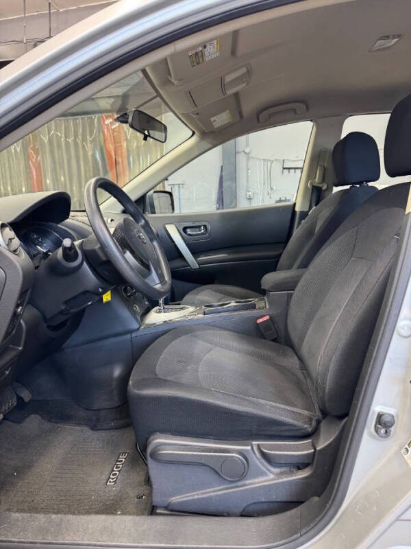 2011 Nissan Rogue S