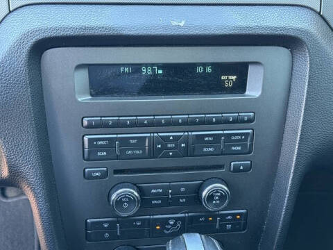 2014 Ford Mustang V6