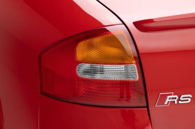 2003 Audi RS 6 quattro