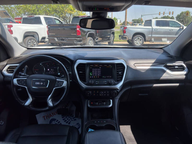 2022 GMC Acadia SLT