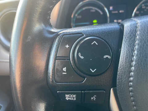 2017 Toyota RAV4 Hybrid XLE