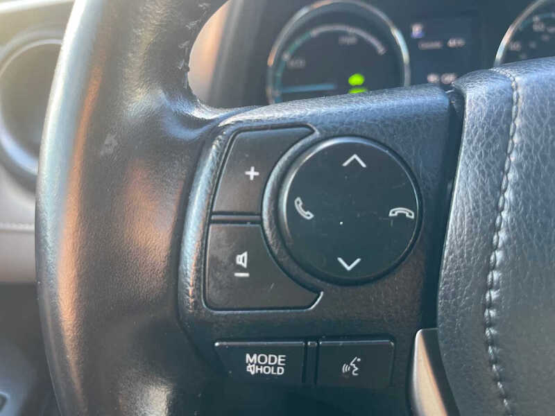 2017 Toyota RAV4 Hybrid XLE