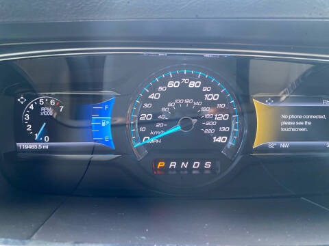 2017 Ford Taurus SEL