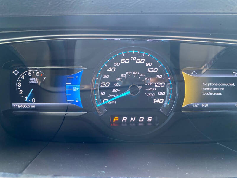 2017 Ford Taurus SEL