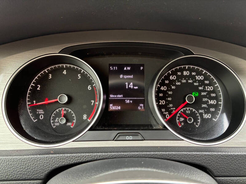 2017 Volkswagen Golf TSI S