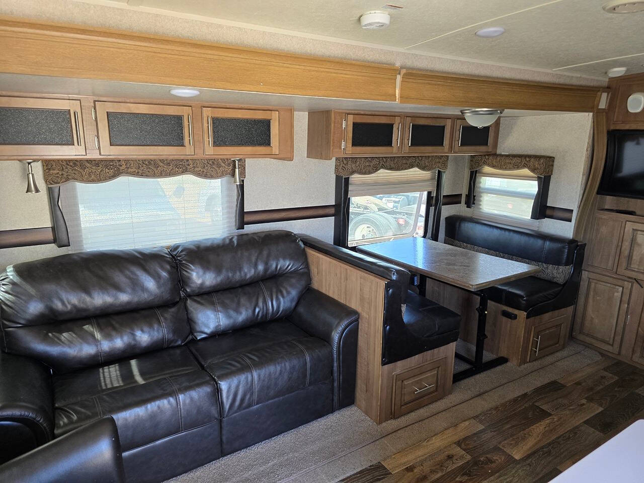 2016 Forest River Rockwood Ultra Lite for sale at DOUBLE DEUCE AUTO in Hesperia, CA