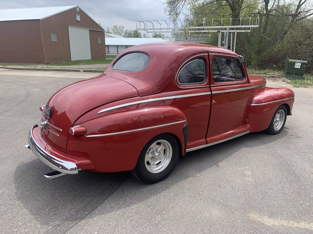 1946 Ford Super Deluxe 9