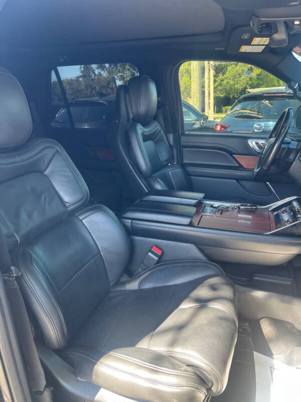 2018 Lincoln Navigator Select
