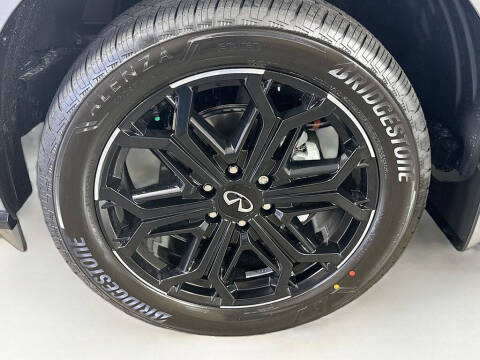 2026 Infiniti QX80 Sport