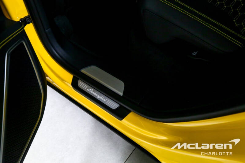 2022 Lamborghini Urus