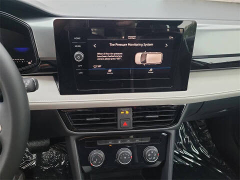 2025 Volkswagen Taos S