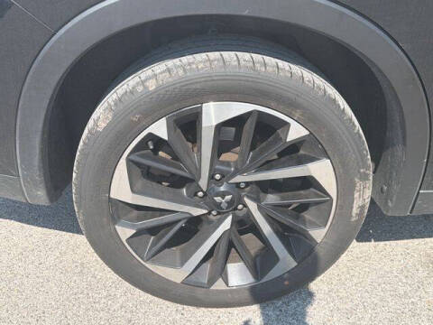 2022 Mitsubishi Outlander ES