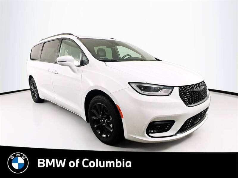 2021 Chrysler Pacifica for sale at Preowned of Columbia in Columbia MO