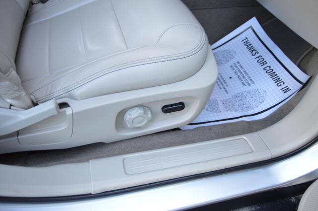 2011 Ford Taurus SEL