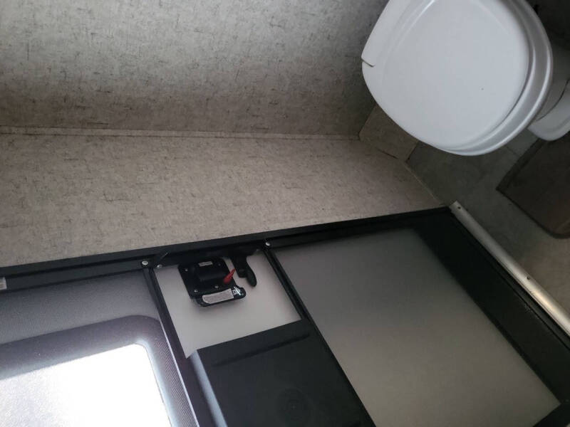 2020 Coachmen RV Apex