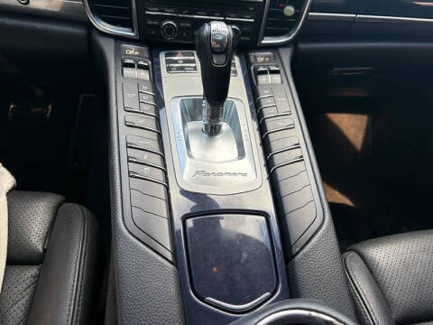 2012 Porsche Panamera 4