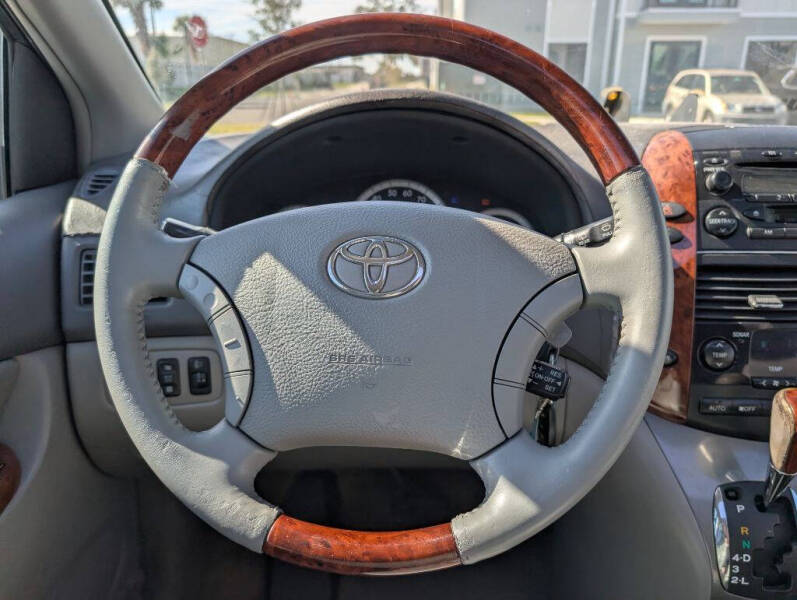 2004 Toyota Sienna