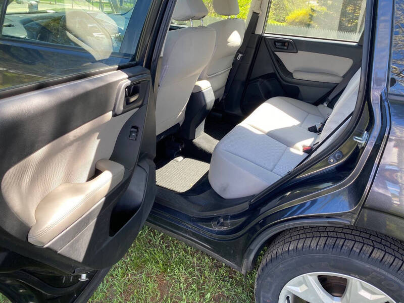2016 Subaru Forester 2.5i