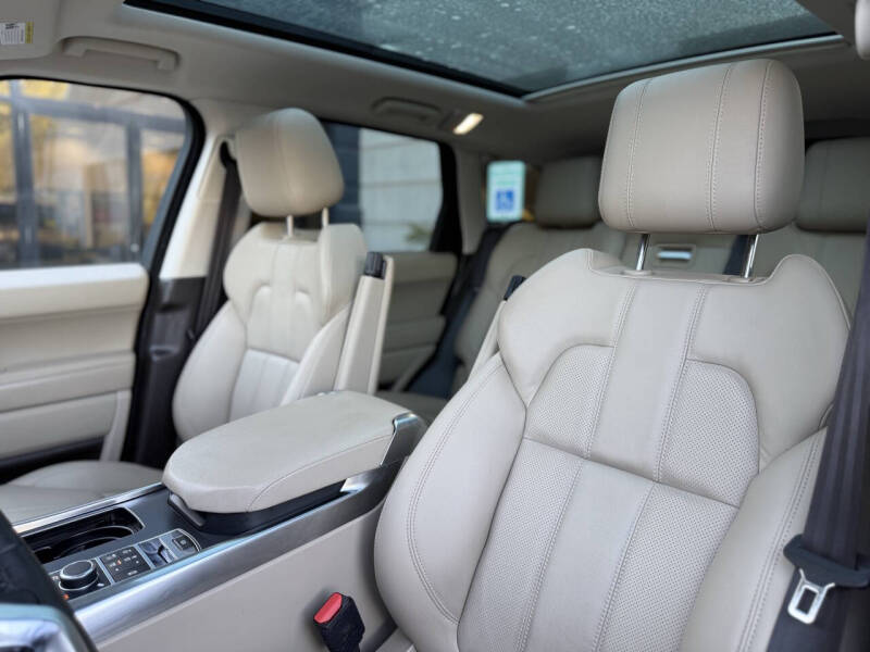 2017 Land Rover Range Rover Sport SE