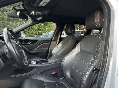 2017 Jaguar F-PACE 35t Prestige