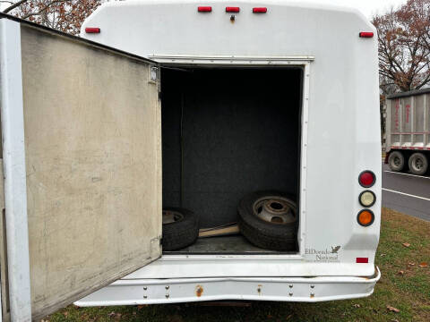 2010 Ford E-Series E-450 SD