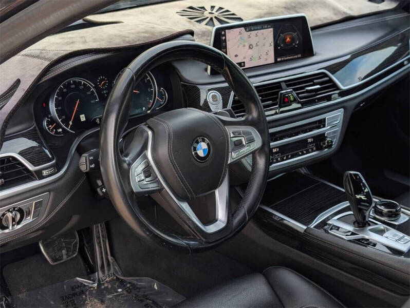 2019 BMW 7 Series 740i