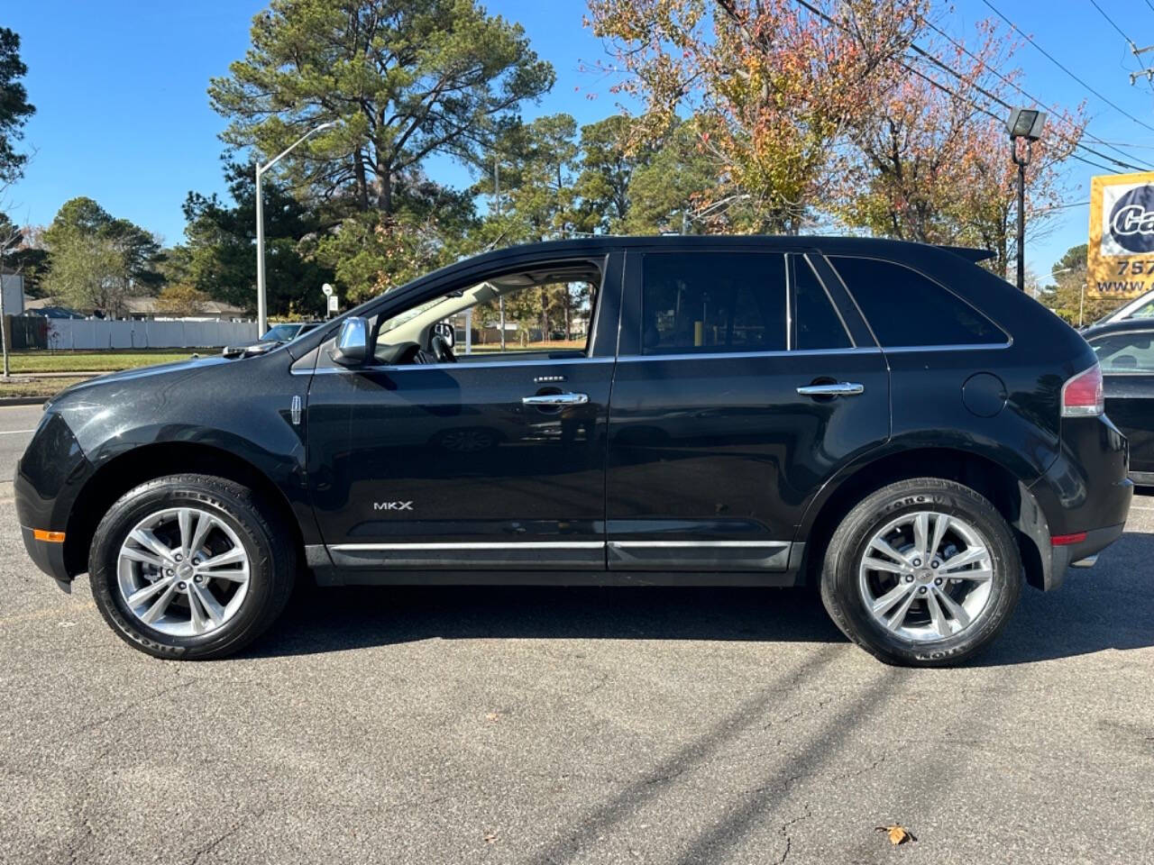 2010 Lincoln MKX for sale at CarMood in Virginia Beach, VA