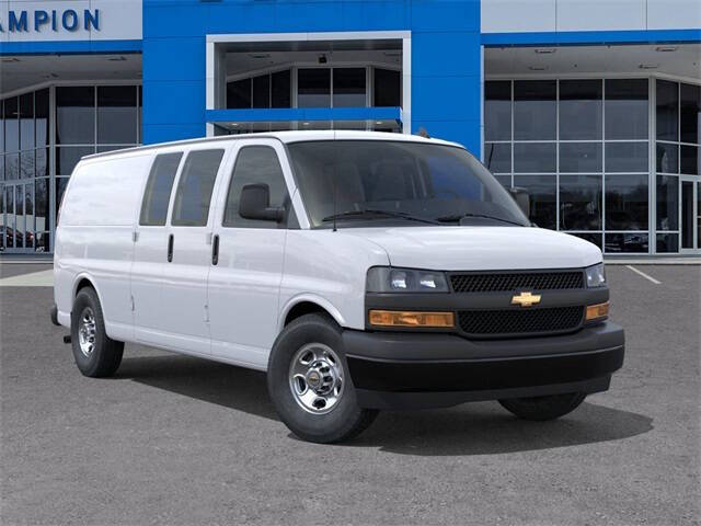 2025 Chevrolet Express 2500