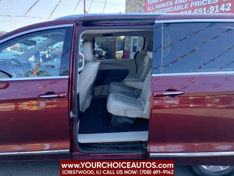 2017 Chrysler Pacifica Touring-L Plus