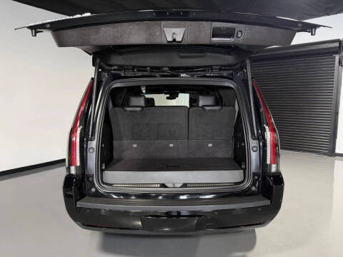 2017 Cadillac Escalade Platinum