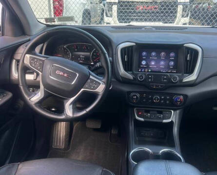 2023 GMC Terrain SLT