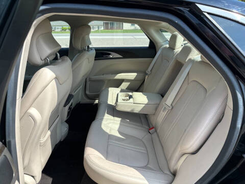 2017 Lincoln MKZ Select