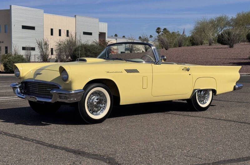 1957 Ford Thunderbird