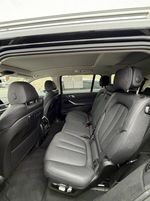 2020 BMW X7 xDrive40i