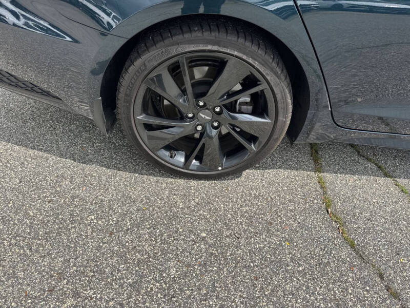 2023 Genesis G70
