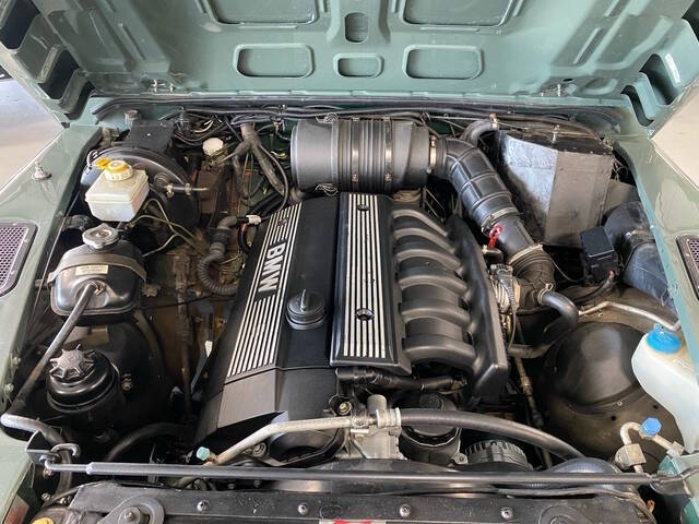 1998 Land Rover Defender 29