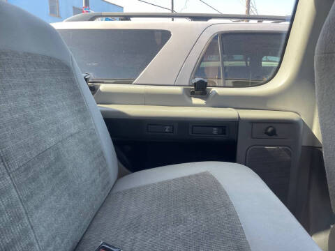2005 Ford E-Series