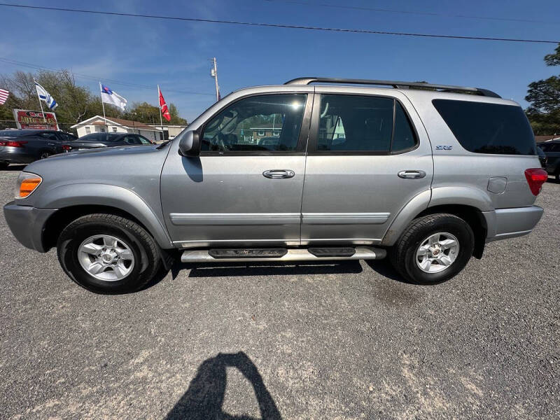 2005 Toyota Sequoia SR5