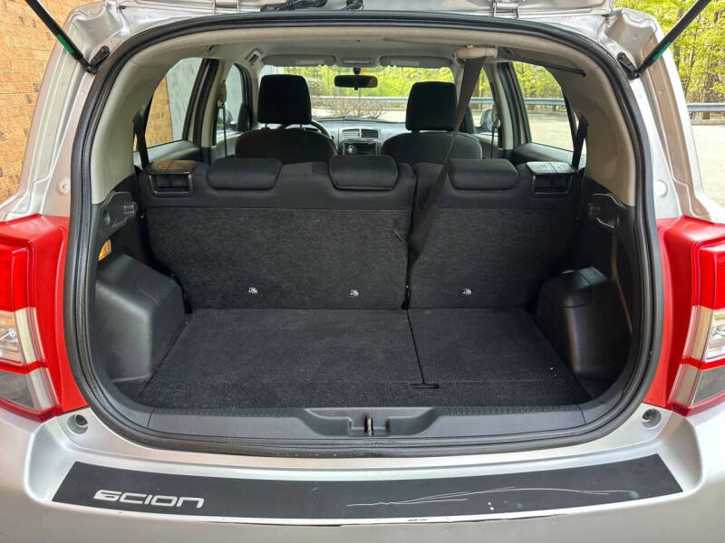 2009 Scion xD