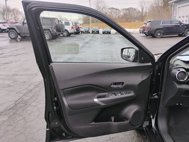 2021 Nissan Kicks SV