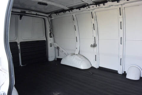 2022 Chevrolet Express 2500