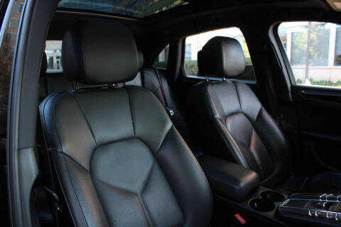 2016 Porsche Macan S