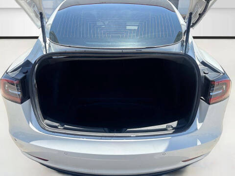 2019 Tesla Model 3 Standard Range Plus