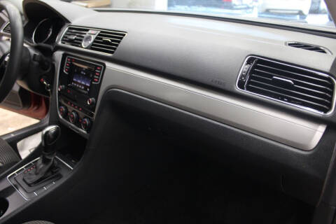 2017 Volkswagen Passat 1.8T S