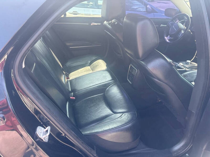 2016 Chrysler 300 C